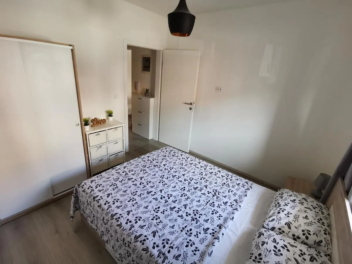 Frane Apartment Pula