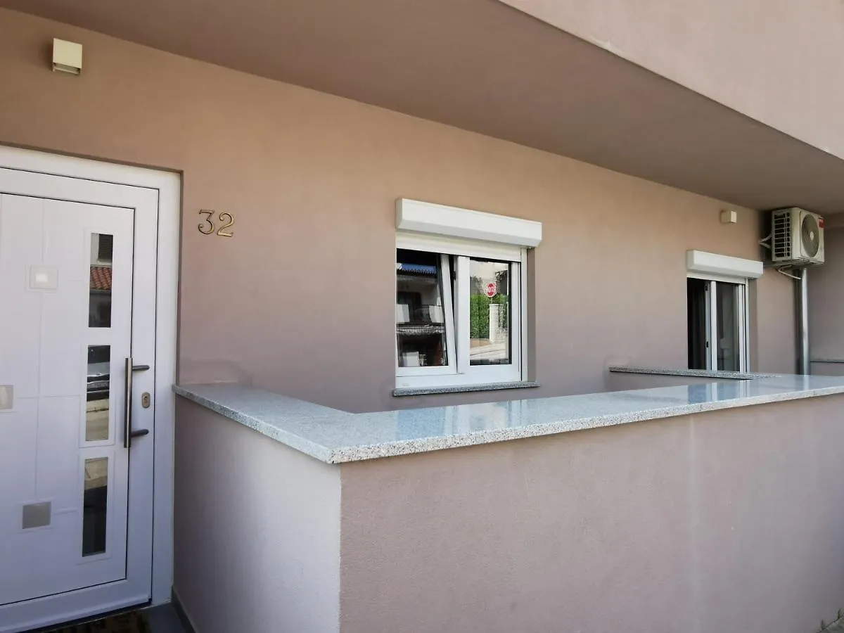 Apartment Ferienwohnung Frane Pula Kroatien